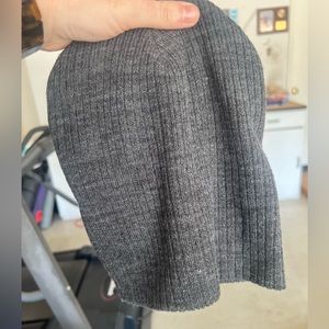 Grey beanie